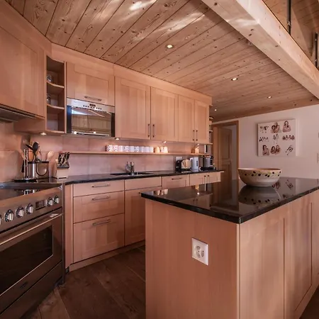 Aquila 8 Penthouse Apartment *