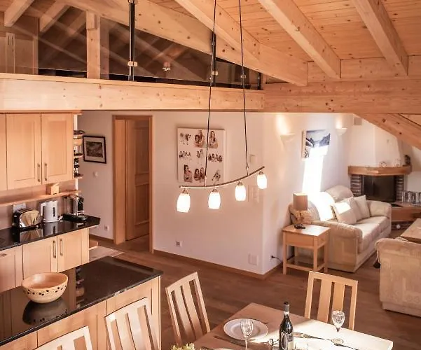 Aquila 8 Penthouse アパート