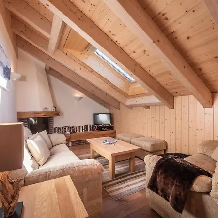 Aquila 8 Penthouse * Wengen